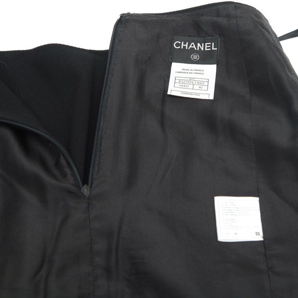 CHANEL Black Wool Skirt Knee Length Sz 40 04C - Picture 7 of 7